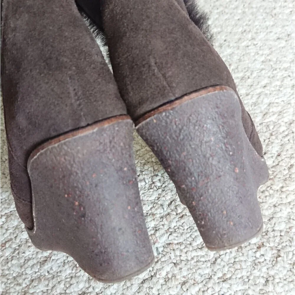 EMU Australia Heighton Wedge boots 100% Premium sheep Fur in dark brown Size 7